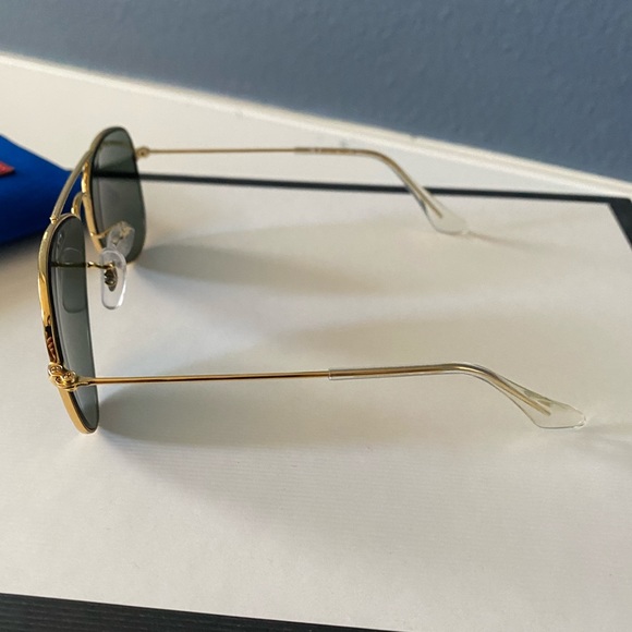 ⛔️SOLD⛔️ Rayban Junior Aviator Pilot Sunglasses Model 223/71 50-13 In Green - Picture 9 of 10